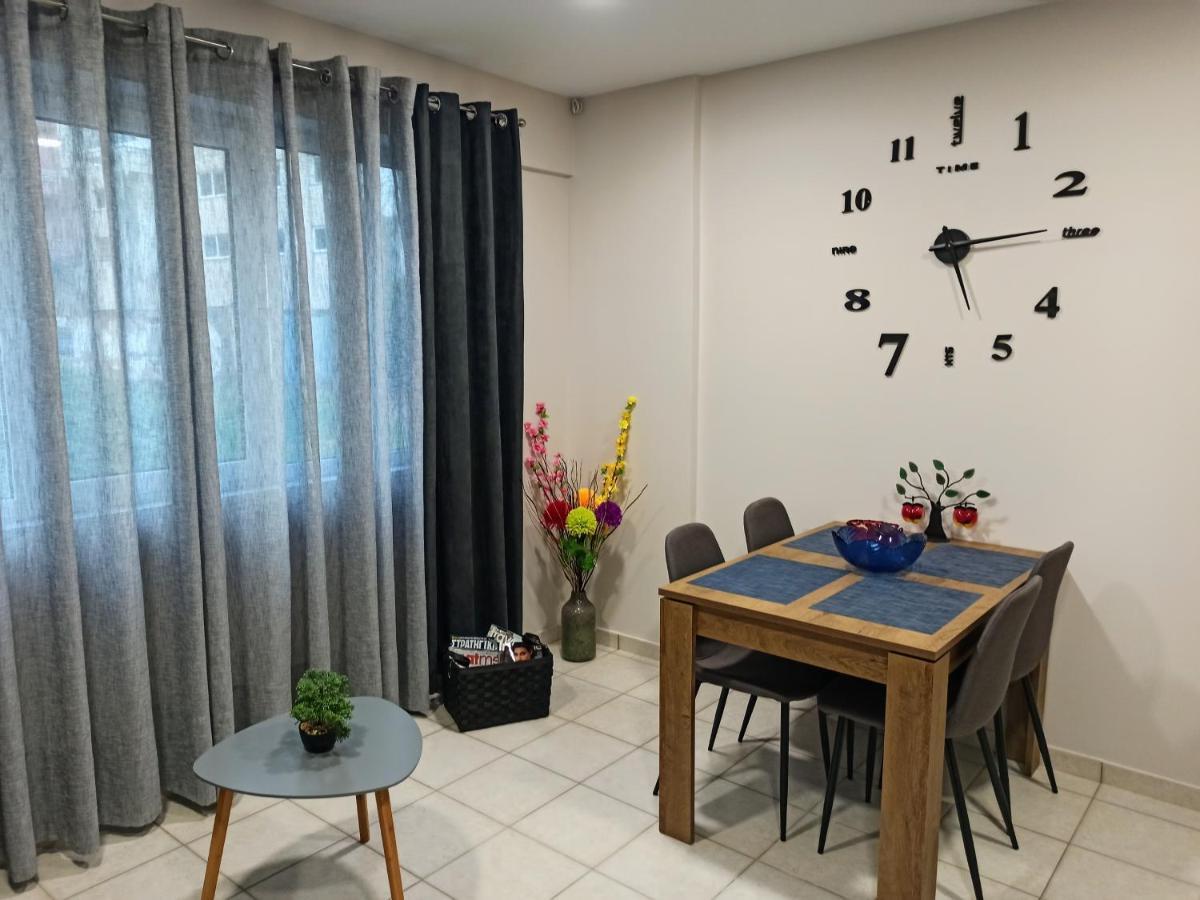 Central Square Apartment 1 Pírgos 外观 照片